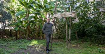 Bari in un lussureggiante cortile di Madonnella si cela la galleria d'arte di Francesco Granito